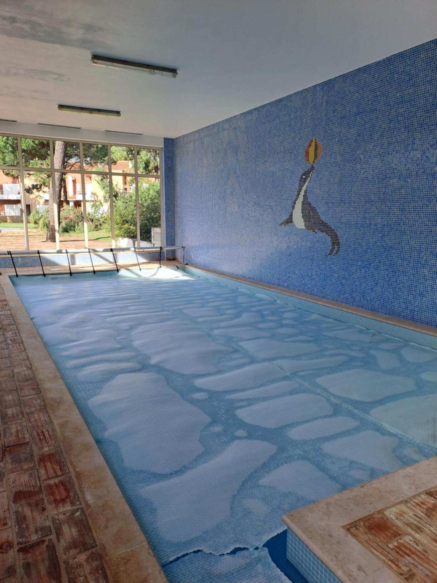 Little Paradise Al - *